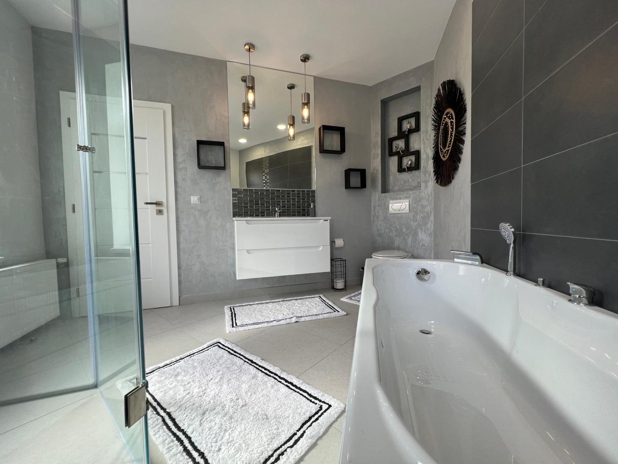 Dreamzzz 130m2 Designerwohnung Mit 2 Baedern * Gera